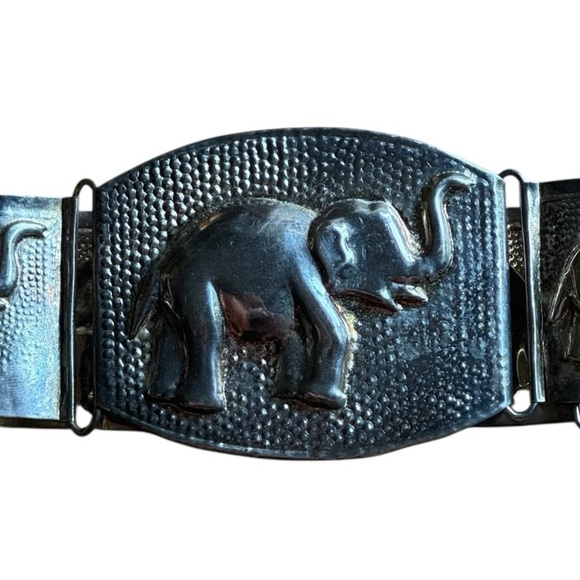 Accessories - Elephant Embossed Belt Brass Made in India Silver Link Vintage 37” Accessory M L
